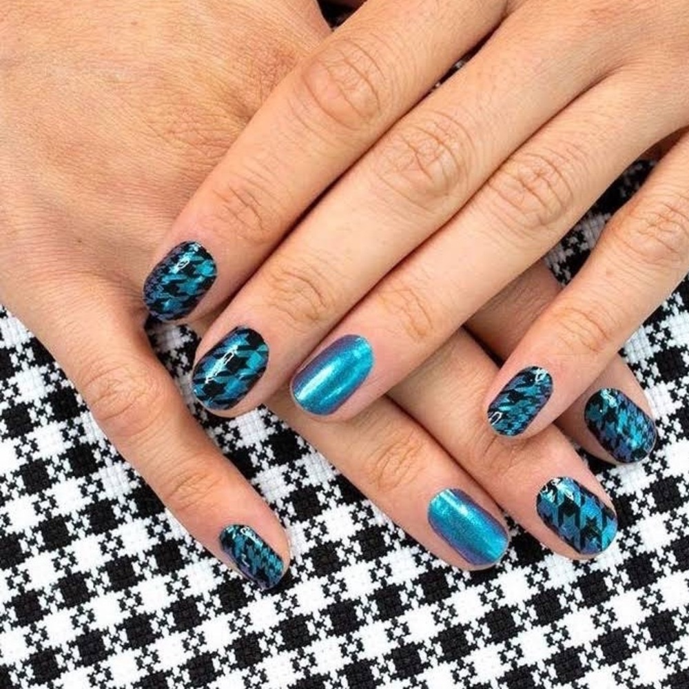 🌸Sale:3/$30🌸 Color Street Nail Polish Strips. Shade:Suit yourself. NWT.